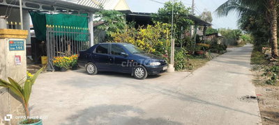 Fiat Siena Xanh đậm 5 chỗ