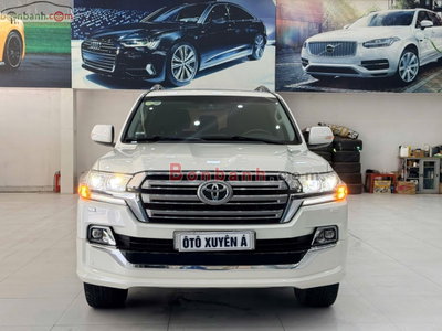 Xe Toyota Land Cruiser VX 4.6 V8 2017
