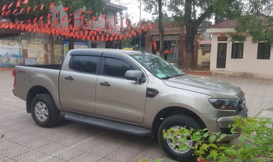 Ford Ranger 2016 XLS 2.2 Vàng ghi
