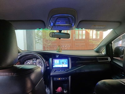 Toyota Innova Venture 2018 Đen 33505 km