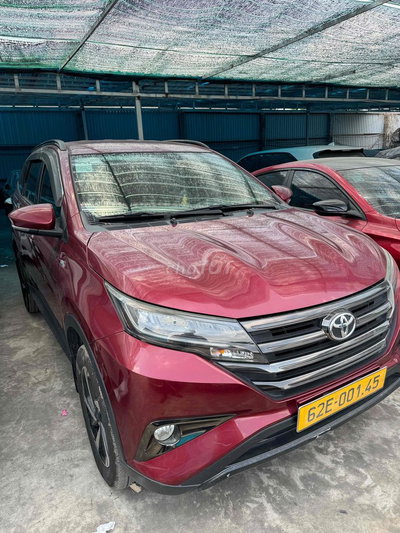 Bán đấu giá Toyota Rush đời 2021