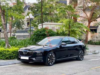 Xe VinFast Lux A 2.0 Premium 2.0 AT 2020