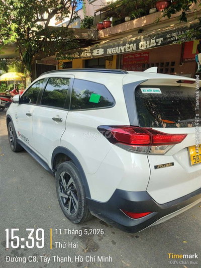 Toyota Rush 7 chỗ màu Trắng