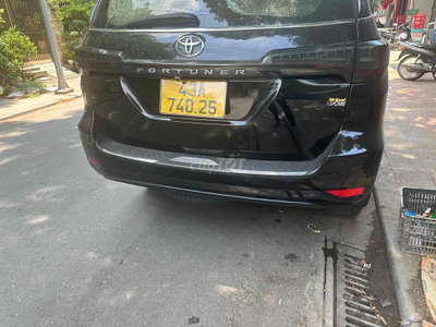 Toyota Fortuner 2018 Đen 25 vạn