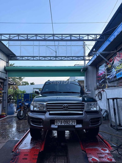 Toyota Land Cruiser 2002 Xanh