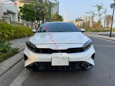 Xe Kia K3 Premium 2.0 AT 2022