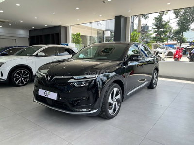 Xe điện VinFast VF8 ECO 2024 Đen