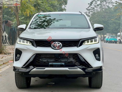 Xe Toyota Fortuner Legender 2.4L 4x2 AT 2022