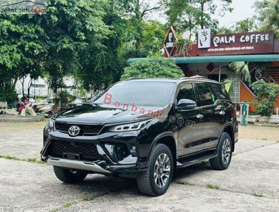 Xe Toyota Fortuner 2.4G 4x2 AT Legender 2021