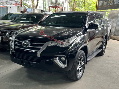 Xe Toyota Fortuner 2.4G 4x2 AT 2019