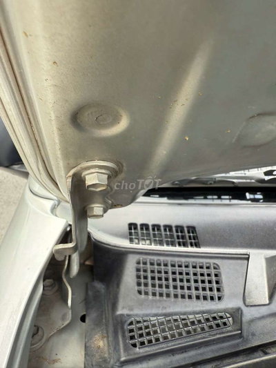 Toyota Fortuner Bạc 7 chỗ