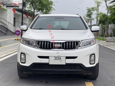 Xe Kia Sorento 2.4 GAT Deluxe 2019