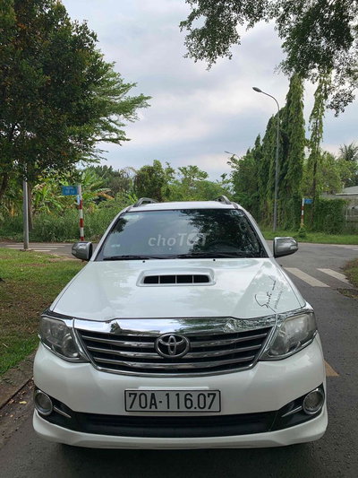 Toyota Fortuner 2016 Trắng