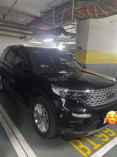 Ford Explorer 2021 Đen 33000km