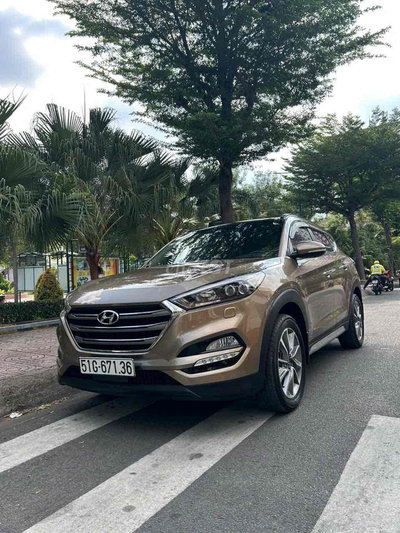Hyundai Tucson 2018 66000 km Nâu