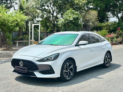MG 5 Luxury 2025 Trắng 8.000 km
