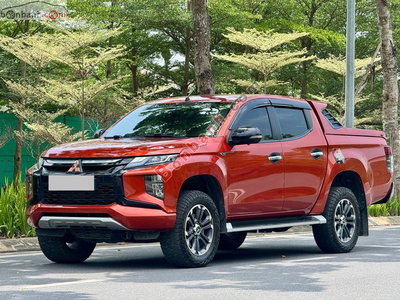 Xe Mitsubishi Triton 4x2 AT Mivec Premium 2020
