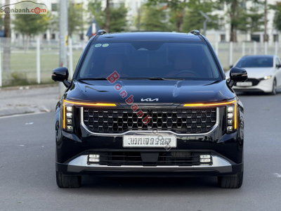 Xe Kia Carnival Signature 2.2D 2025