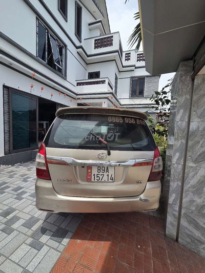 Toyota Innova J 2011 Vàng cát 50000 km
