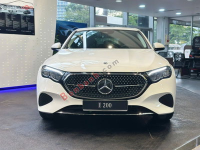 Xe Mercedes Benz E class E200 Avantgarde 2026