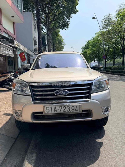 Ford Everest 2009 Vàng cát 180.000 km