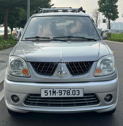 Mitsubishi Jolie SS 2004 Bạc