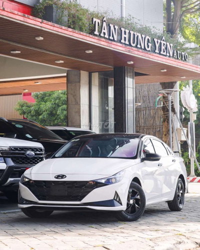 🍀 Huyndai Elantra 2024 , AT 🍀