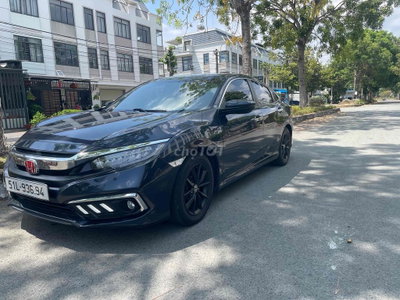 Honda Civic 2020 Xanh đen 10 vạn 1.8