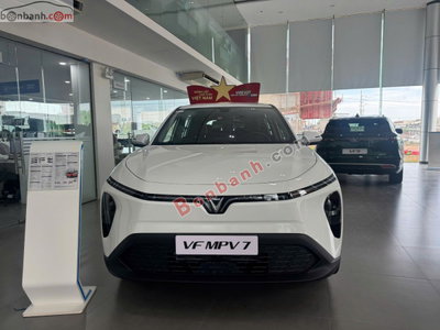 Xe VinFast VF MPV 7 AT 2026