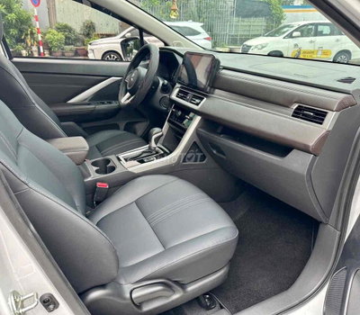 Mitsubishi Xpander Premium 2025 10000 km