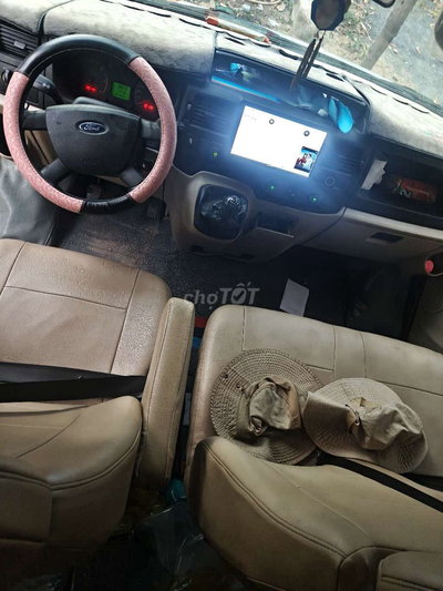 Ford Transit tải van 6c, 2017 ,900kg