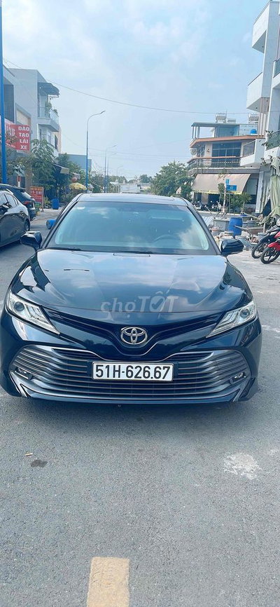 Toyota Camry 2.5Q Đen