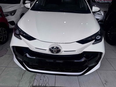 Toyota Vios E Số sàn Trắng