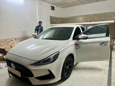 MG MG5 Trắng Số tự động