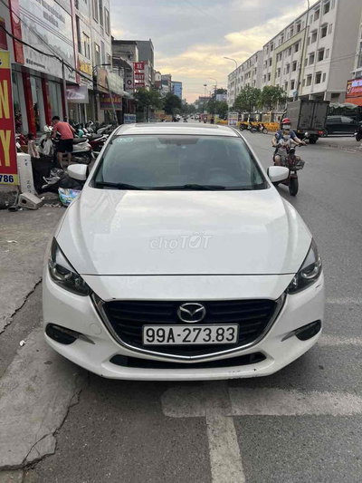 Mazda 3 Luxury 2019 Trắng 90000 km