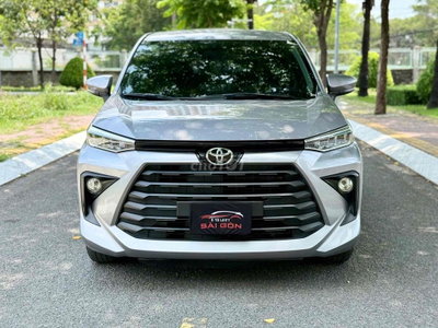 Toyota Avanza 2023 50.000 km Bạc