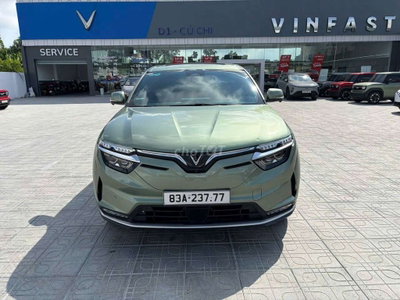 VF8 PLUS XE DEMO ODO THẤP1