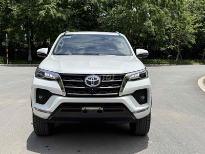 CẦN BÁN TOYOTA FORTUNER 2.4G SIÊU MỚI MODEL 2023