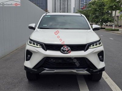 Xe Toyota Fortuner 2.4G 4x2 AT Legender 2020