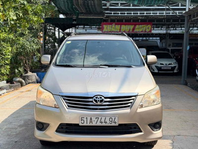 Toyota Innova 2.0E 2013 XE NHÀ SỬ DỤNG RẤT ĐẸP