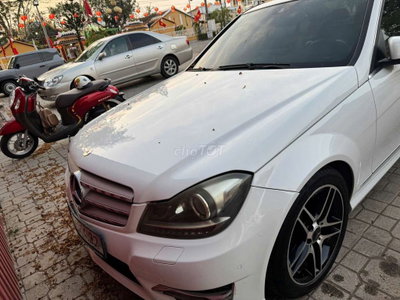 Mercedes-Benz C300 2012 Trắng 158.469 km