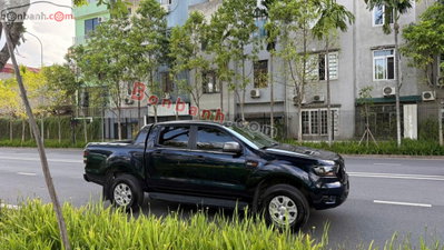Xe Ford Ranger XLS 2.2L 4x2 AT 2021