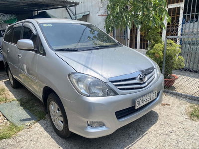 Toyota Innova 2009 G