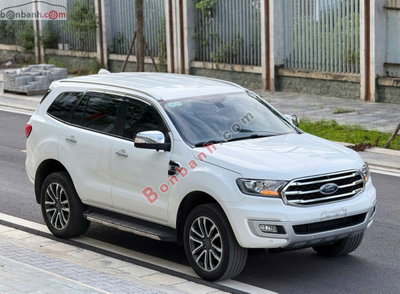 Xe Ford Everest Titanium 2.0L 4x2 AT 2019