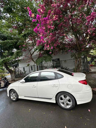 Hyundai Avante 2013 Trắng