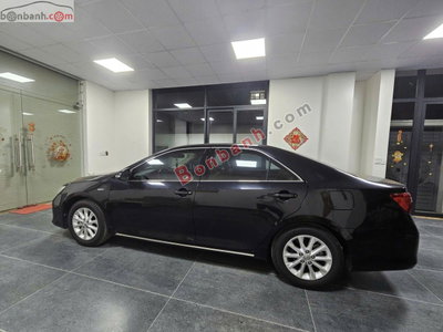 Xe Toyota Camry 2.0E 2014