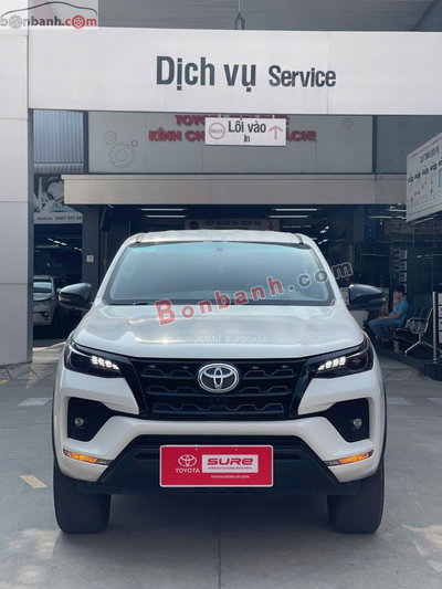 Xe Toyota Fortuner 2.4L 4x2 MT 2022
