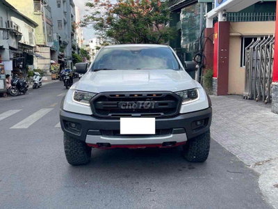 Ford Raptor 2022 Trắng cá nhân đi kỹ