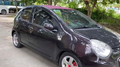 Ô tô 2010 màu Đen