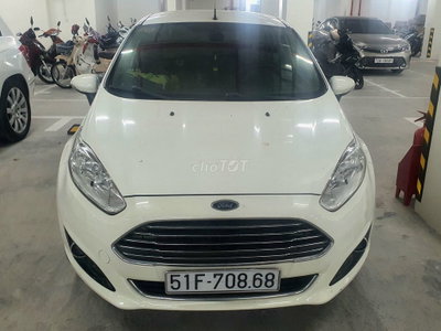 Ford Fiesta 2016 Titanium Trắng